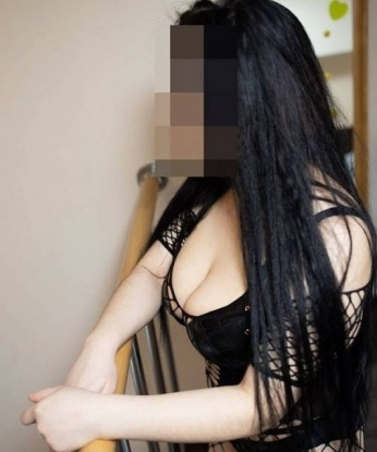 Моя горячая красота и опыт позволят нам наслаждаться каждой минутой вместе. Я живу в Москве и готова превратить наши встречи в незабываемое путешествие по наслаждениям. 💋
Мои услуги включают классический секс, ролевые игры, стриптиз, массаж и многое другое. Я всегда ставлю на первое место твои желания и умею создавать атмосферу, в которой ты сможешь почувствовать себя особенным. 💫
Разрешаю себе привлекать внимание и никогда не оставлять равнодушными моих любовников. Мои фотографии полностью соответствуют реальности, и мое тело дарит настоящее наслаждение. 📸
Отзывы моих довольных клиентов говорят сами за себя. Меня хвалят за мои нежные прикосновения, безупречный внешний вид и великолепное обслуживание. Без сомнения, мы проведем незабываемое время вместе. 💞
Так что, не теряй время, позвони мне и погрузись в мир страсти и наслаждения! Я жду тебя, чтобы сделать каждую твою фантазию реальностью. Москва стоит перед нами, и двери наших встреч всегда открыты! 🔥 819, 23 года